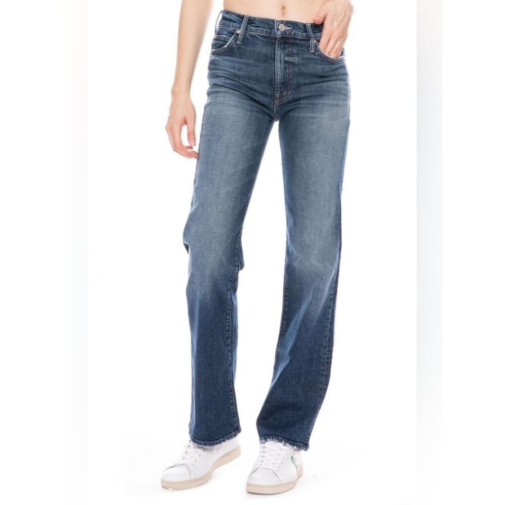MOTHER high-rise, straight leg kick it jean in Tell it to the Pope Size 28